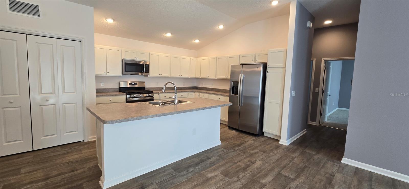 THE VILLAGES - Residential Lease