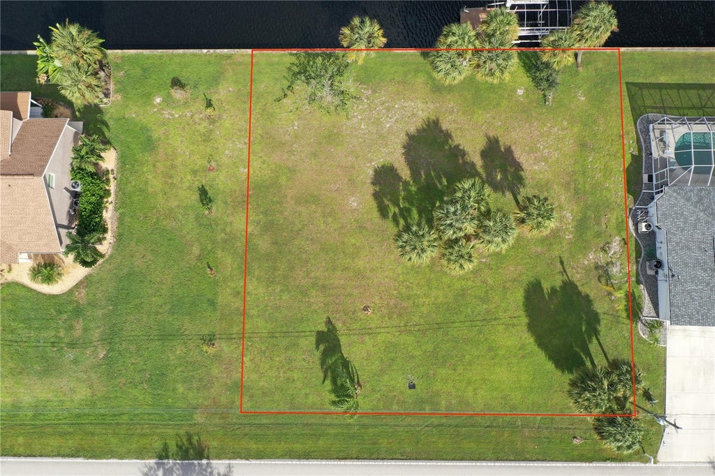 Photo of 3011 Riverside Drive, Punta Gorda, FL 33950 (MLS # C7532395)