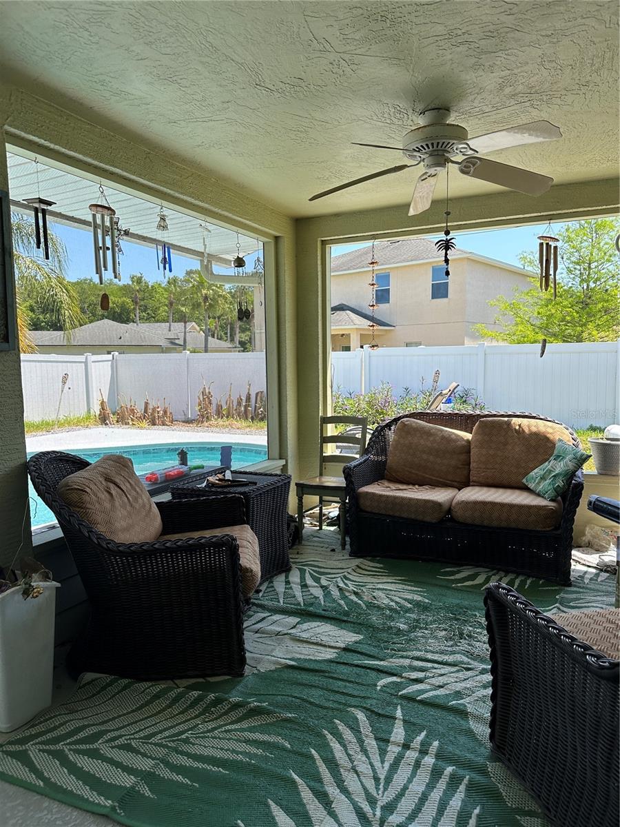 WATERS EDGE PH 06 - Residential