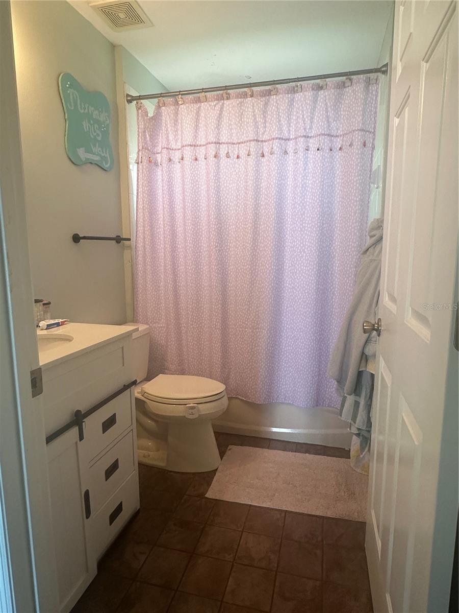 WATERS EDGE PH 06 - Residential