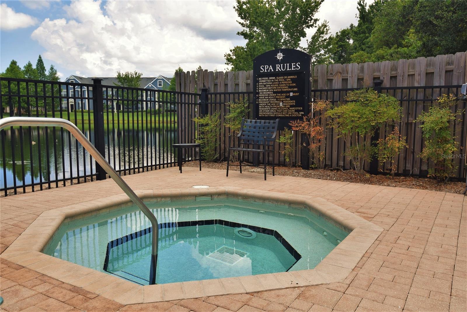 ADMIRALS WALK - Residential Lease