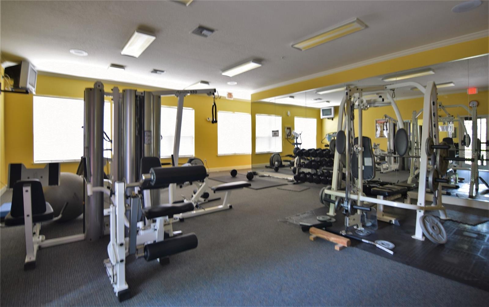 ADMIRALS WALK - Residential Lease