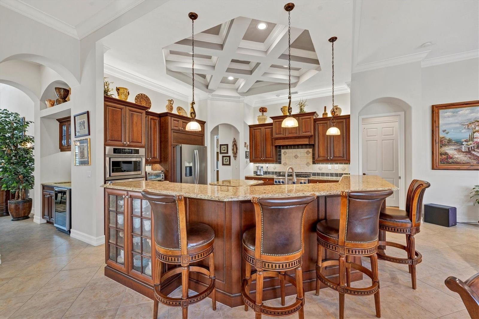 FOUNDERS CLUB - Residential