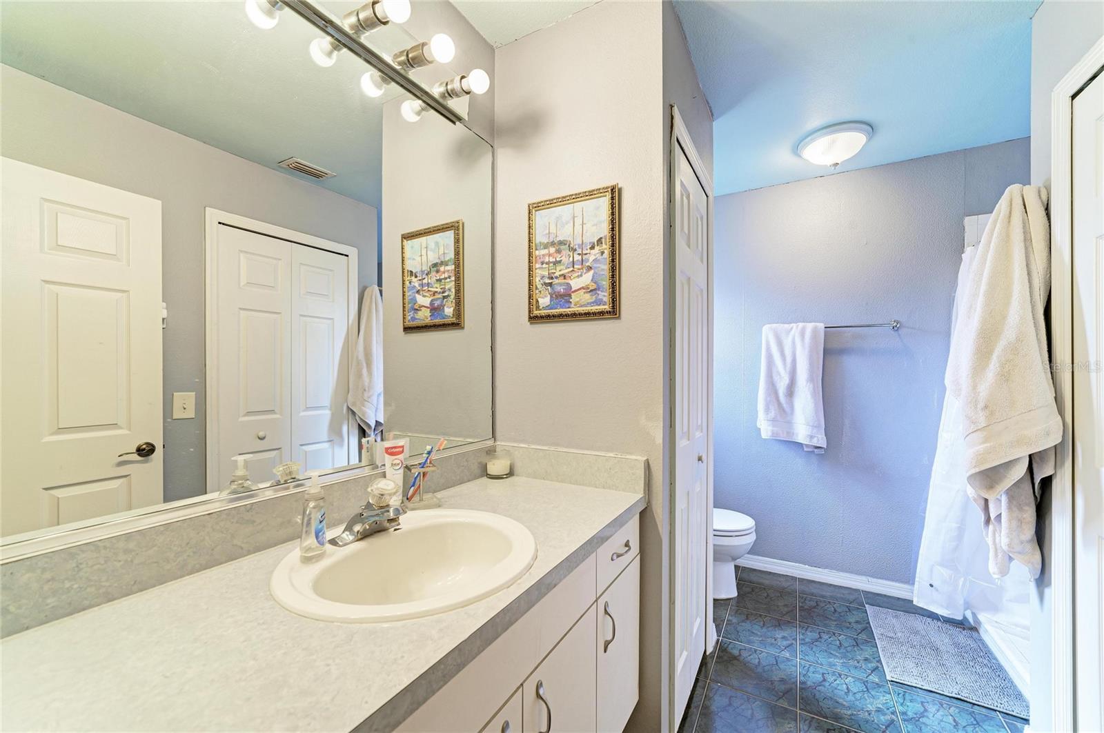 CREEKWOOD - Residential