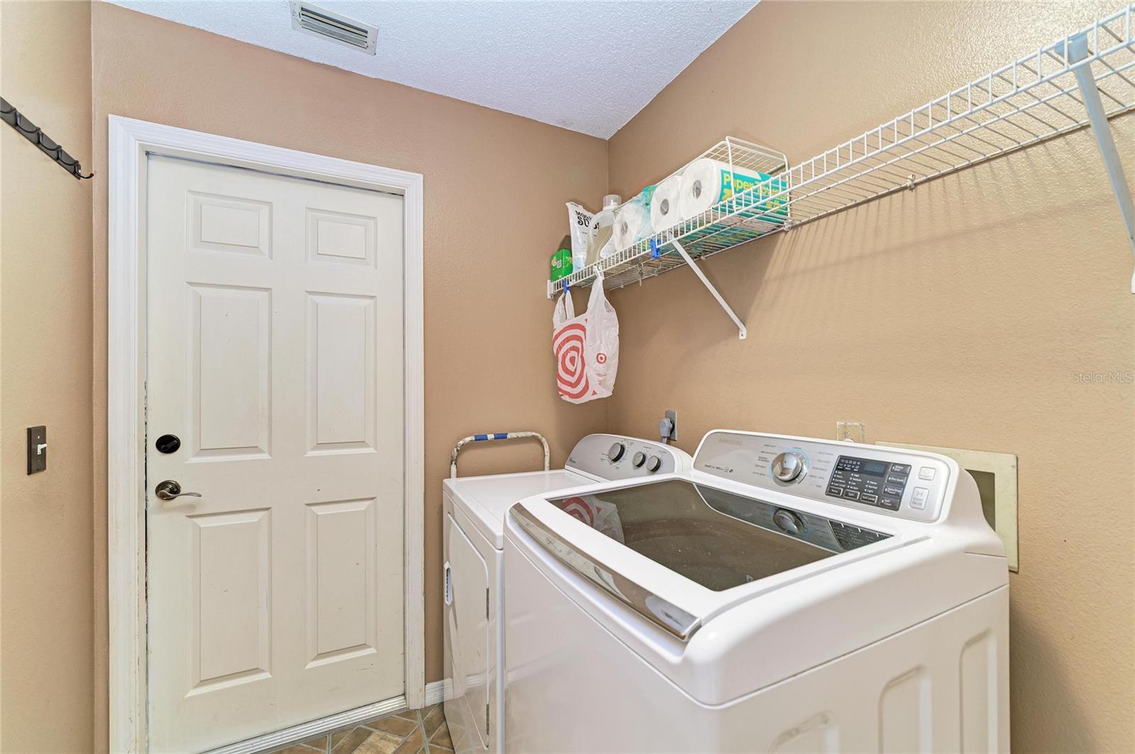 CREEKWOOD - Residential