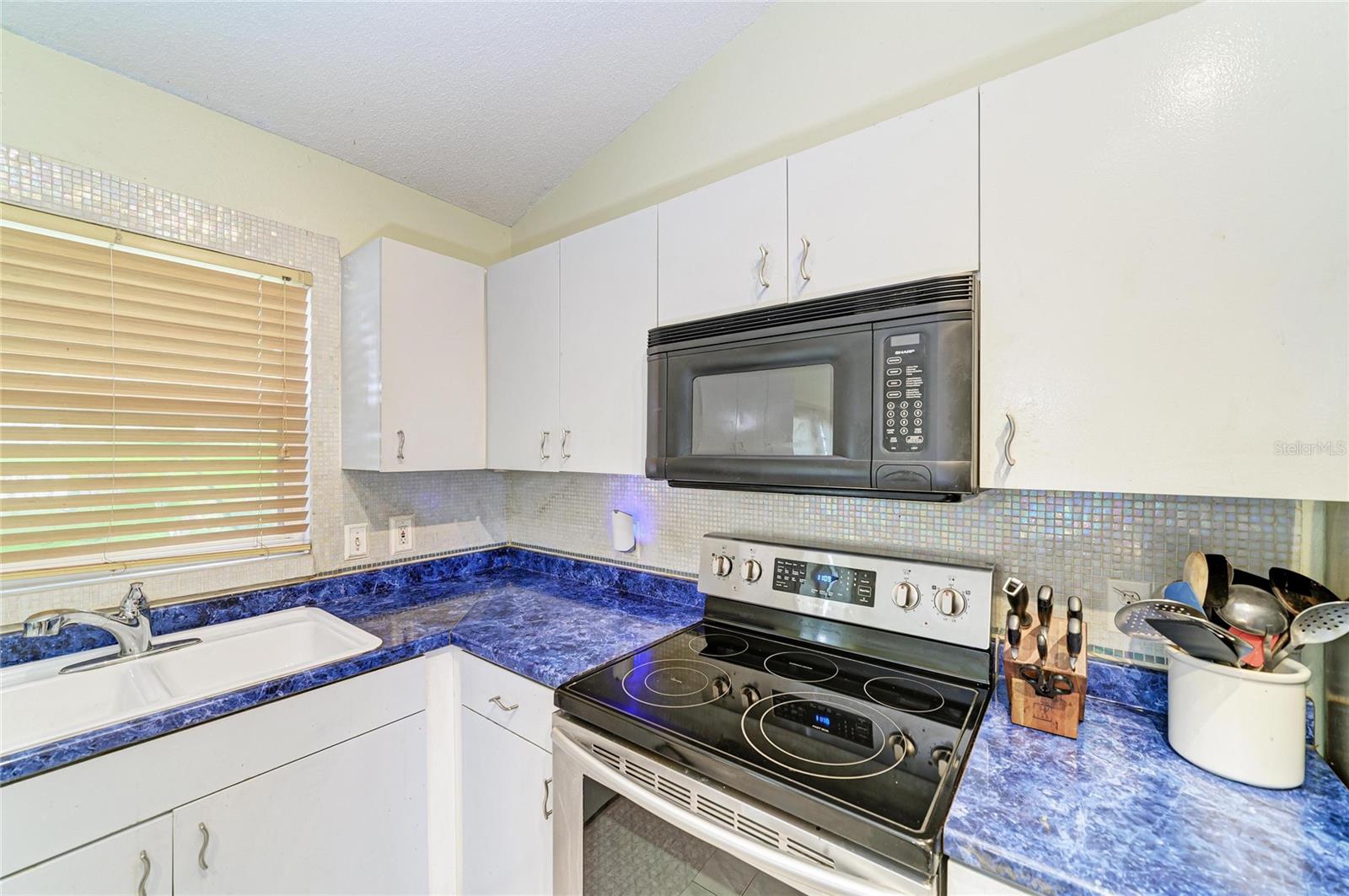 CREEKWOOD - Residential