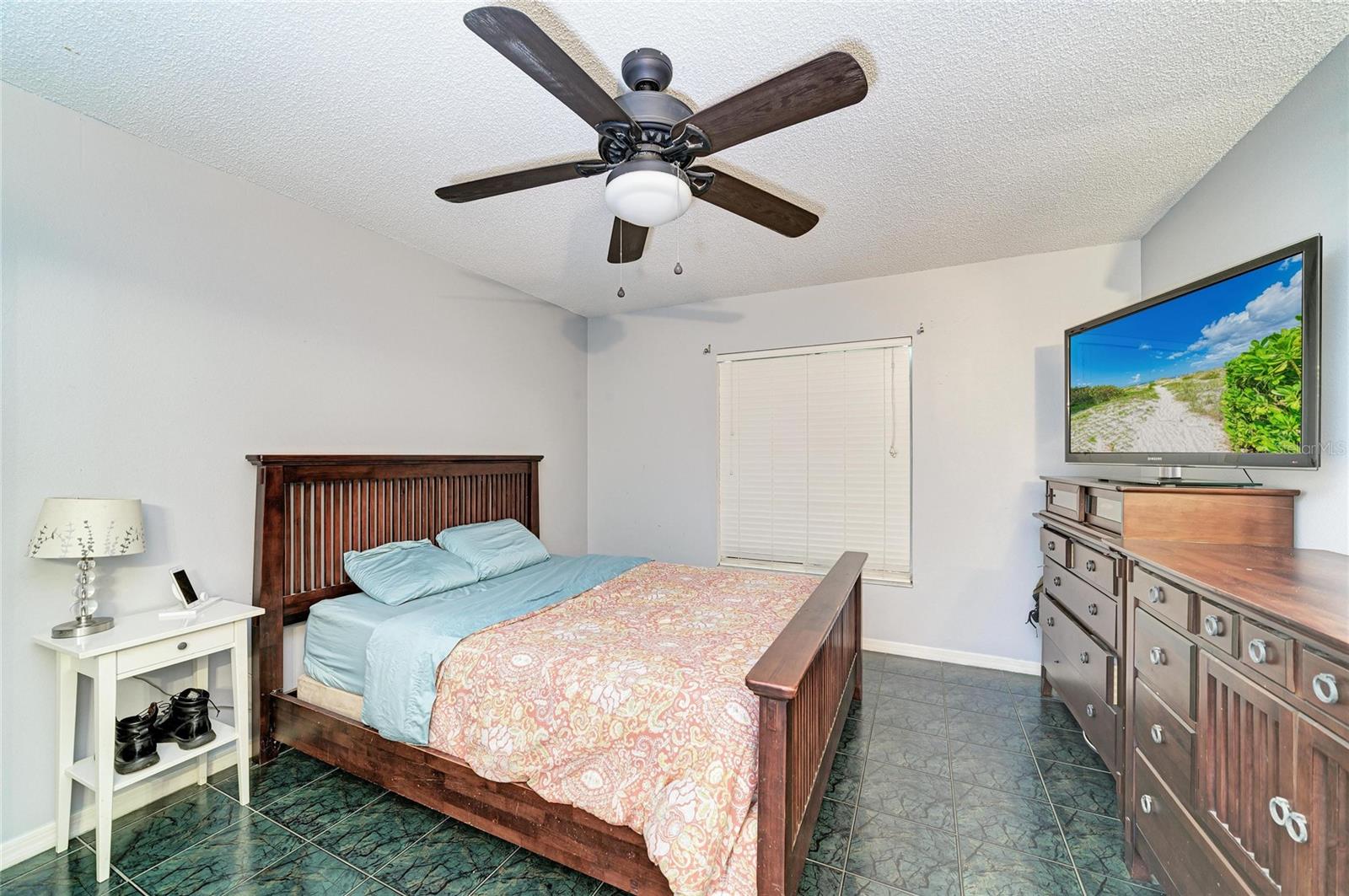 CREEKWOOD - Residential