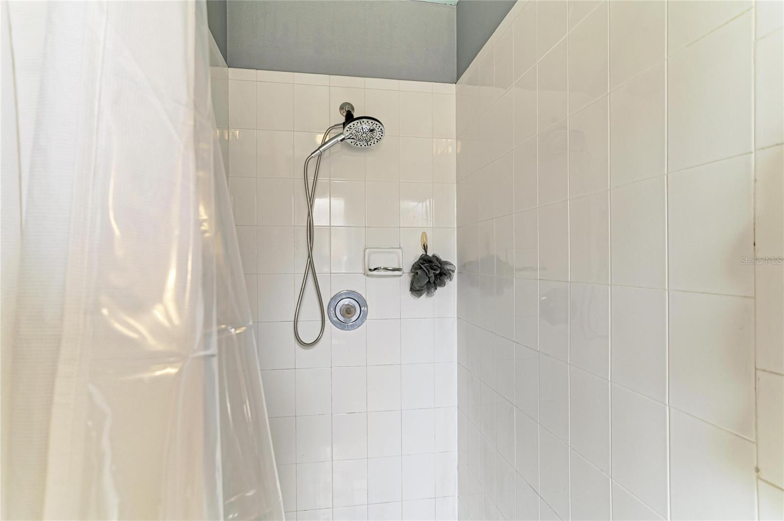 CREEKWOOD - Residential