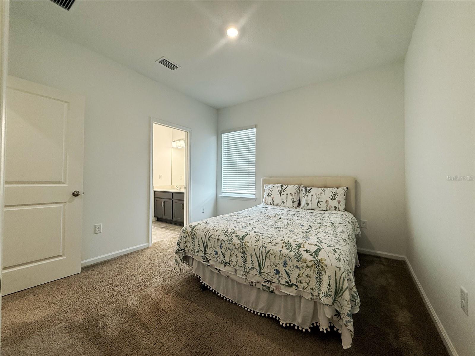 HARTWOOD LNDG PH 2 - Residential Lease