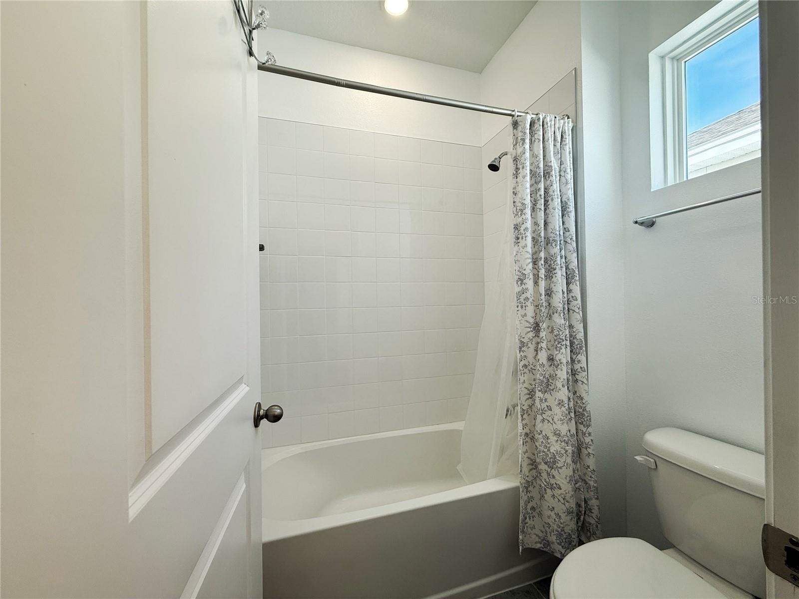 HARTWOOD LNDG PH 2 - Residential Lease