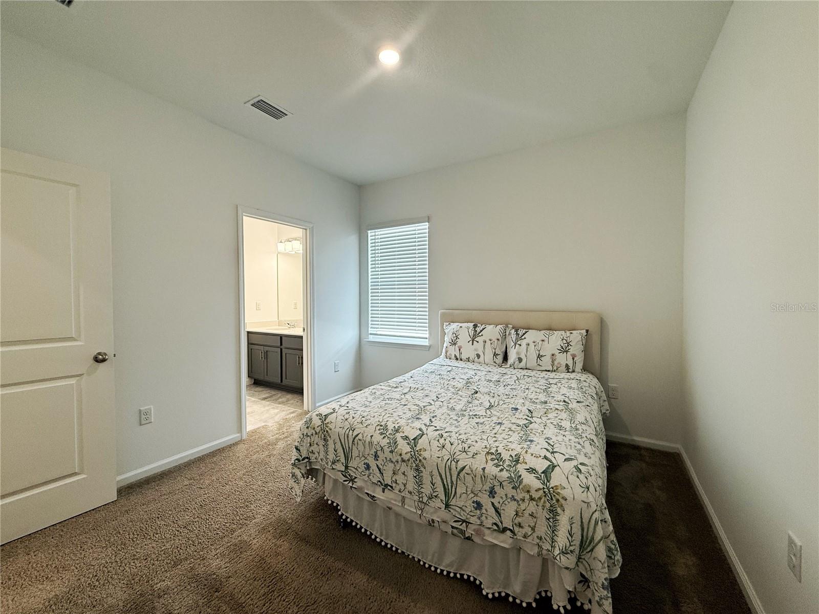 HARTWOOD LNDG PH 2 - Residential Lease