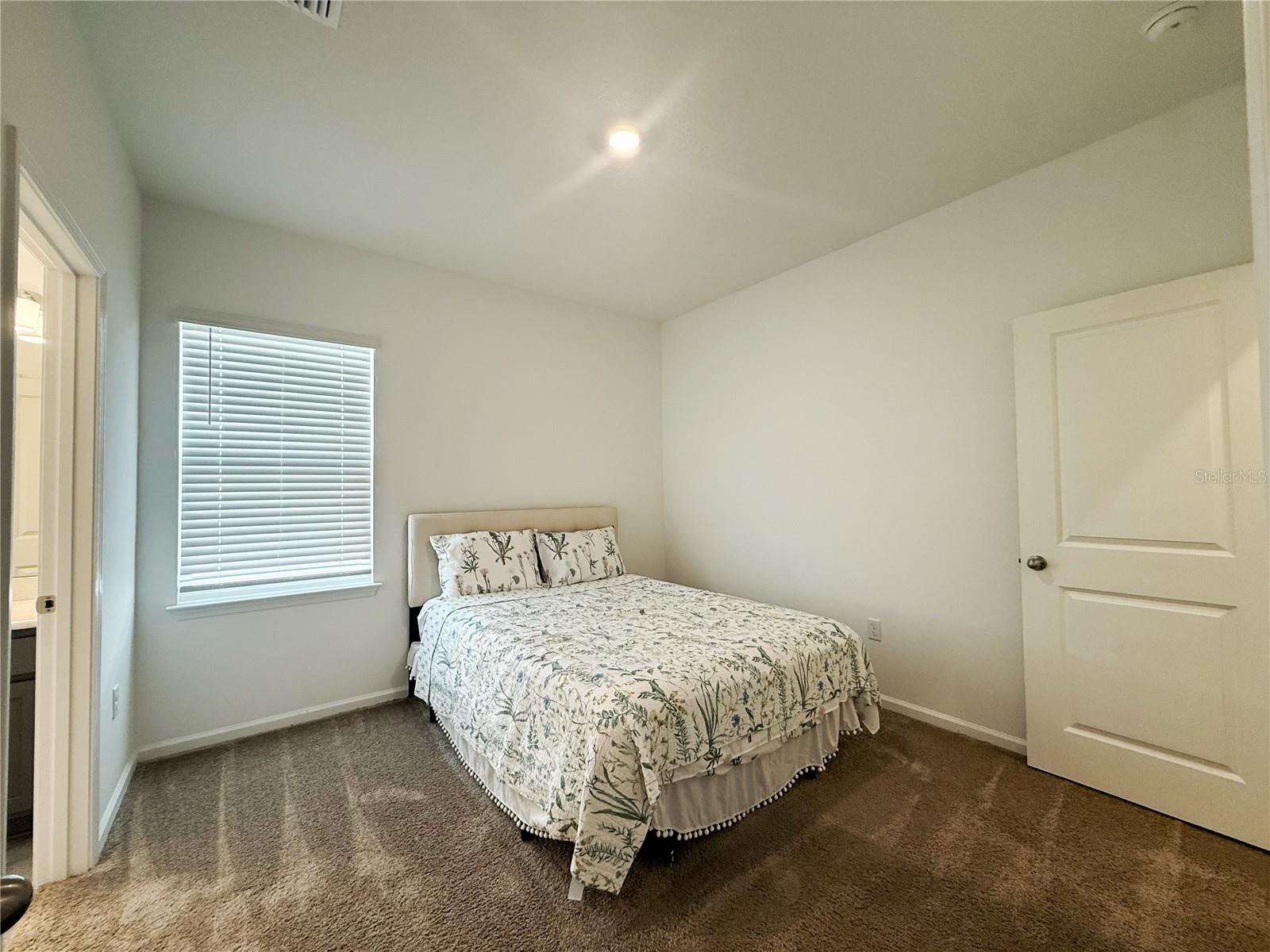 HARTWOOD LNDG PH 2 - Residential Lease