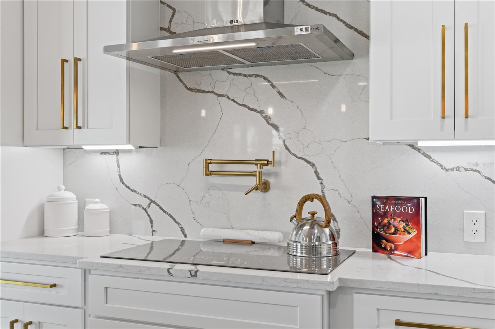 FLOR A MAR - Residential