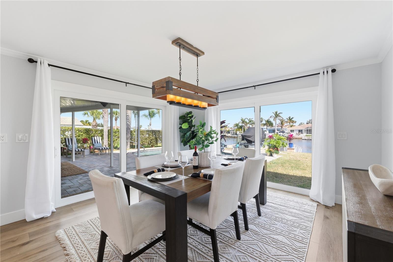 FLOR A MAR - Residential