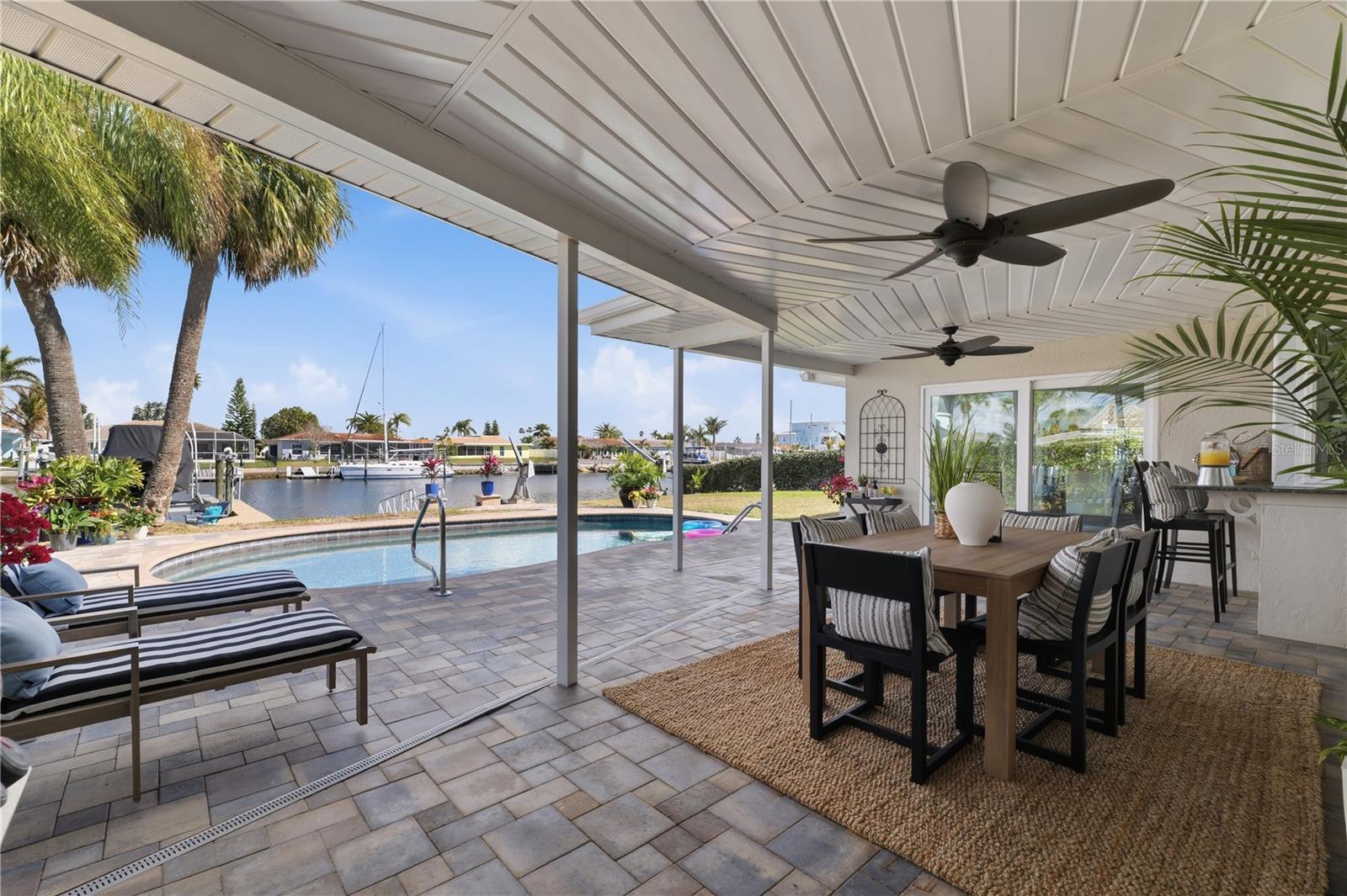 FLOR A MAR - Residential