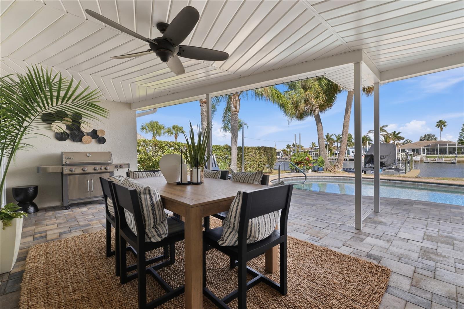 FLOR A MAR - Residential