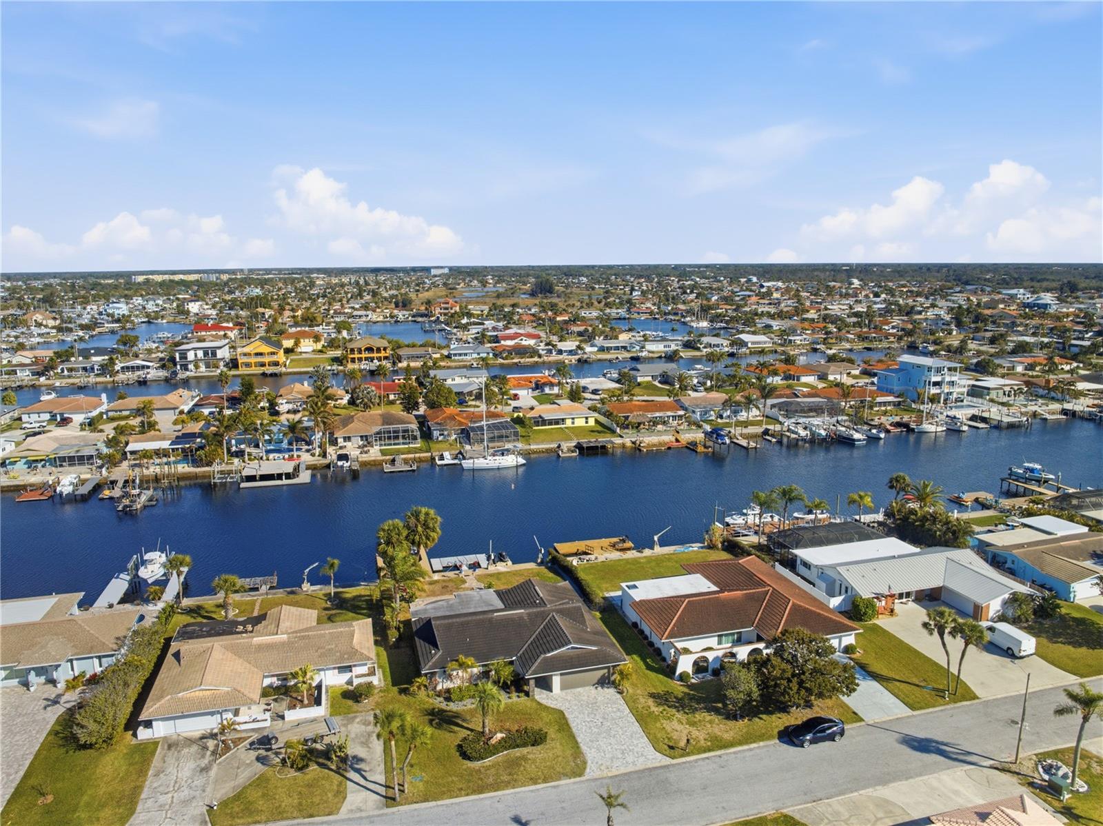 FLOR A MAR - Residential