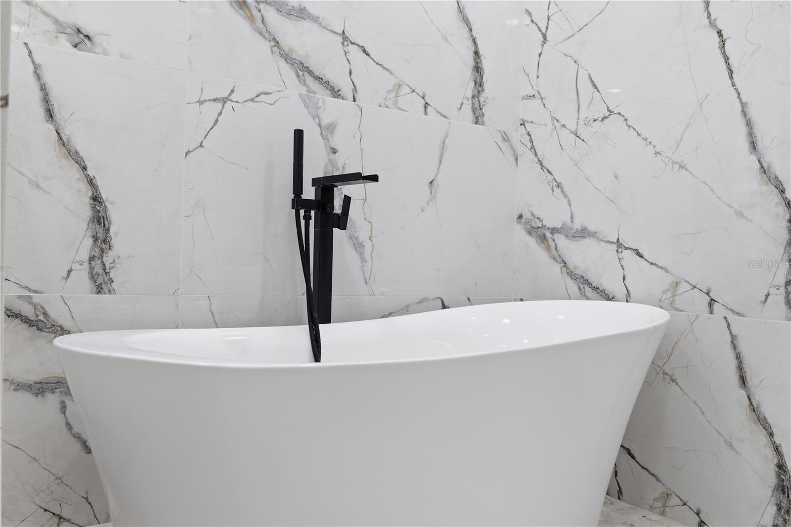 FLOR A MAR - Residential