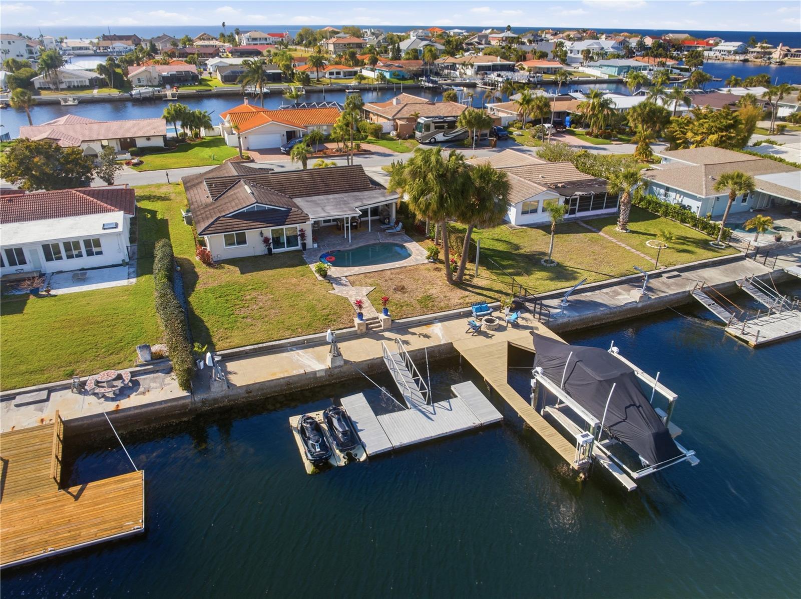 FLOR A MAR - Residential