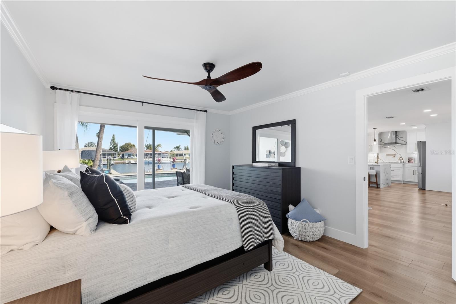 FLOR A MAR - Residential