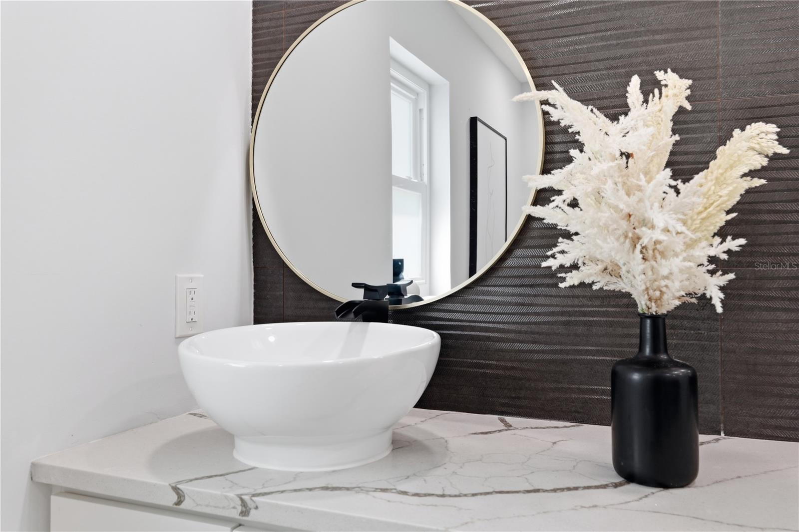 FLOR A MAR - Residential