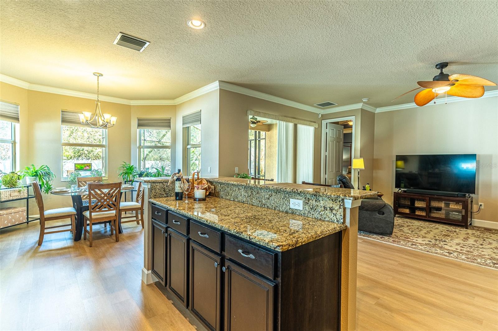 GREATER LAKES PH 01 - Residential