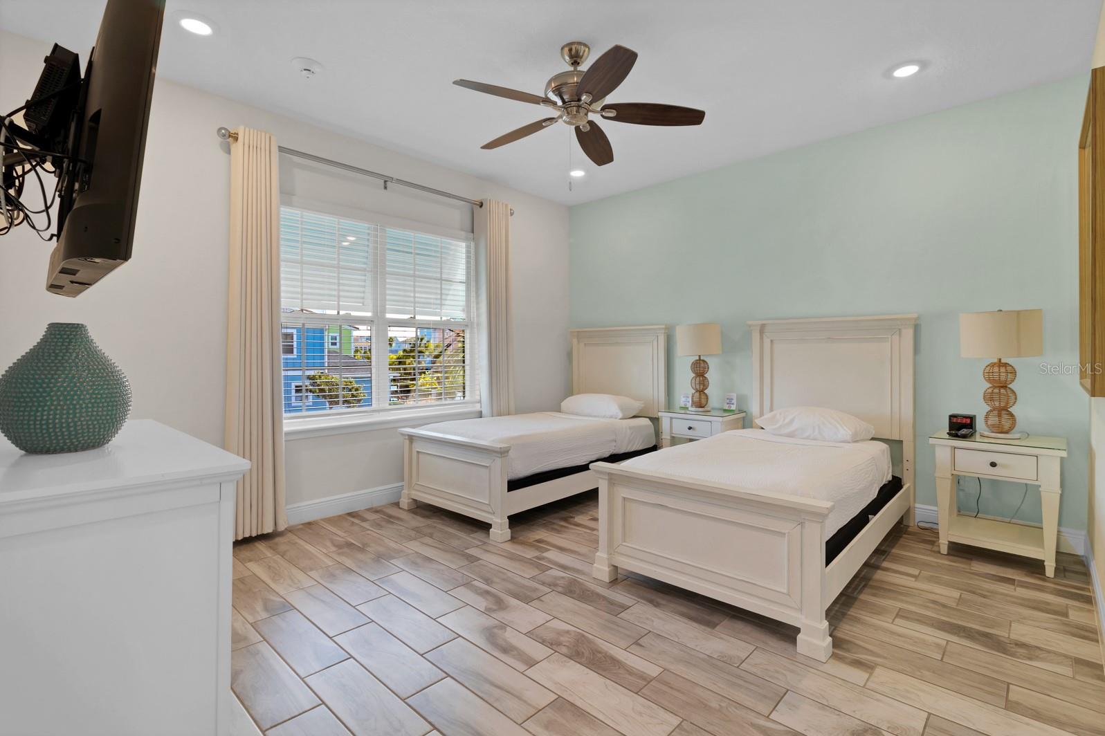 ROLLING OAKS PH 6A - Residential