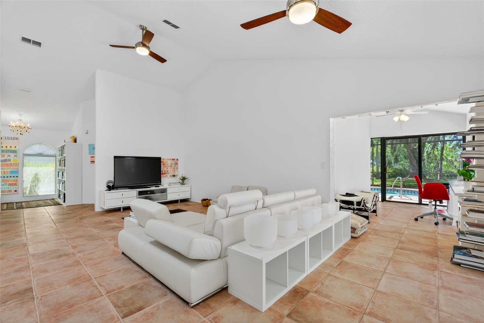 LONGWOOD VILLAS - Residential