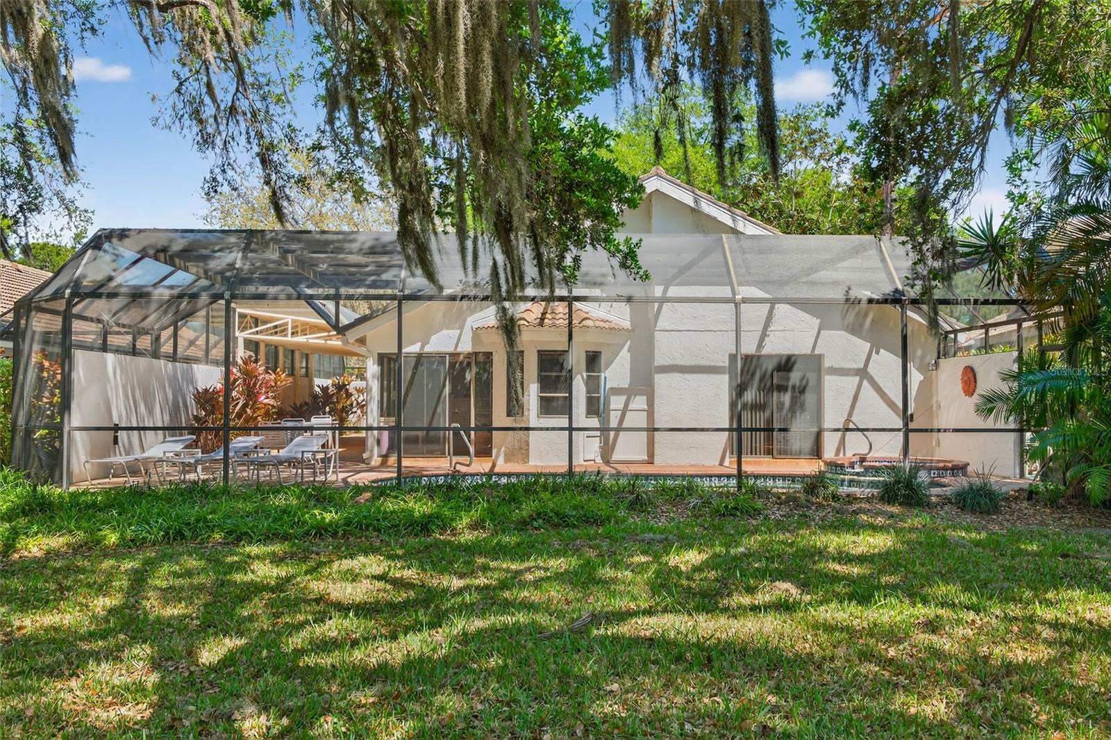 LONGWOOD VILLAS - Residential