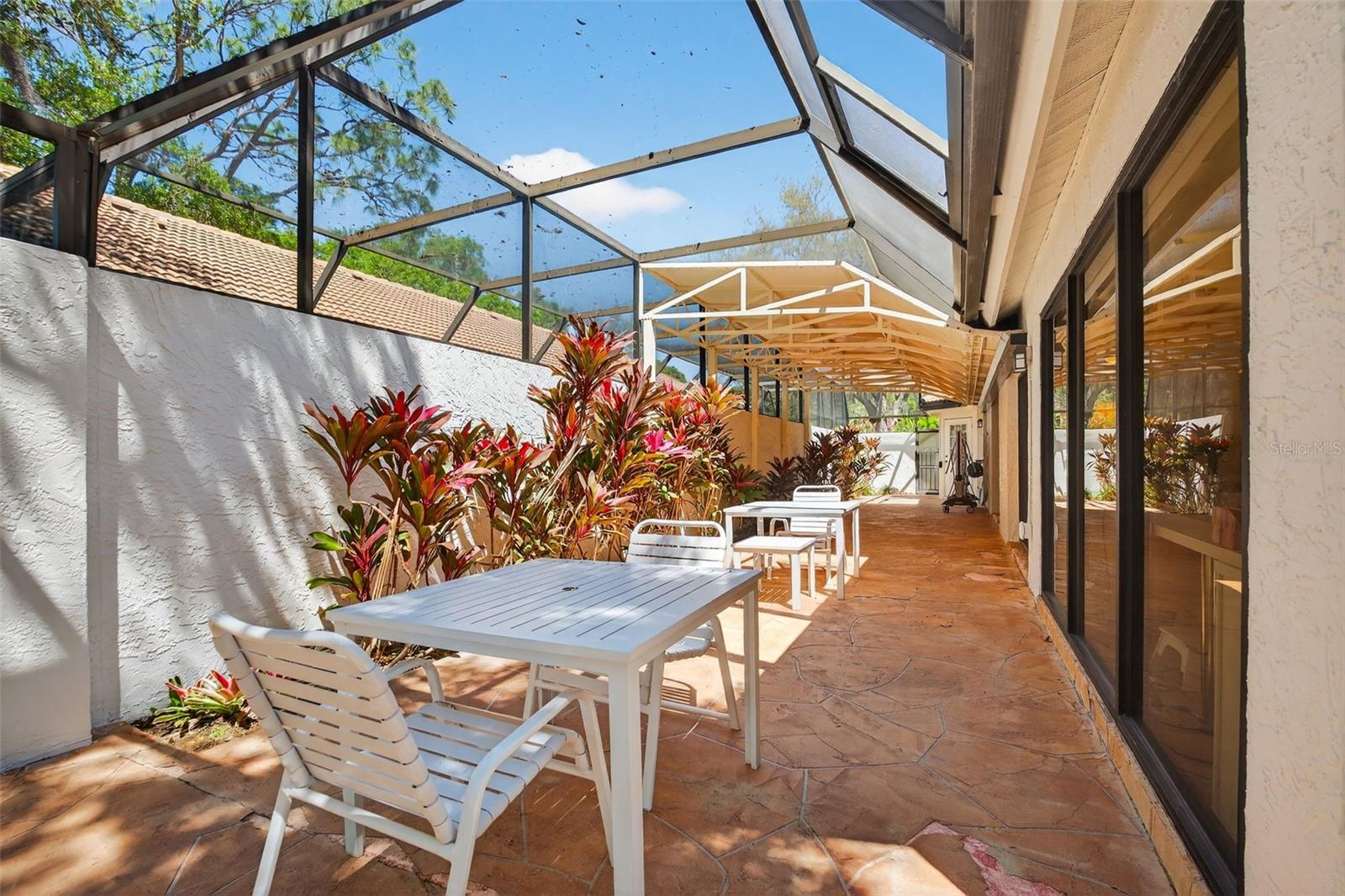 LONGWOOD VILLAS - Residential