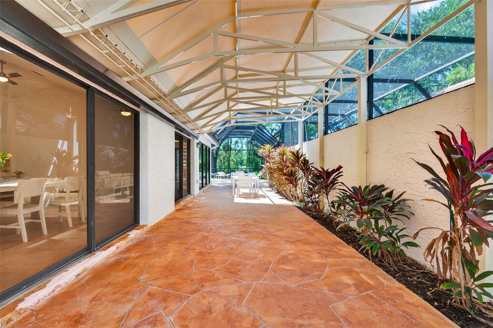 LONGWOOD VILLAS - Residential