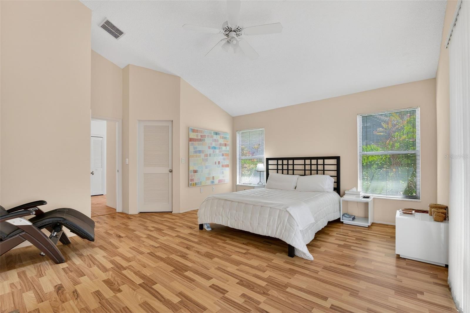 LONGWOOD VILLAS - Residential