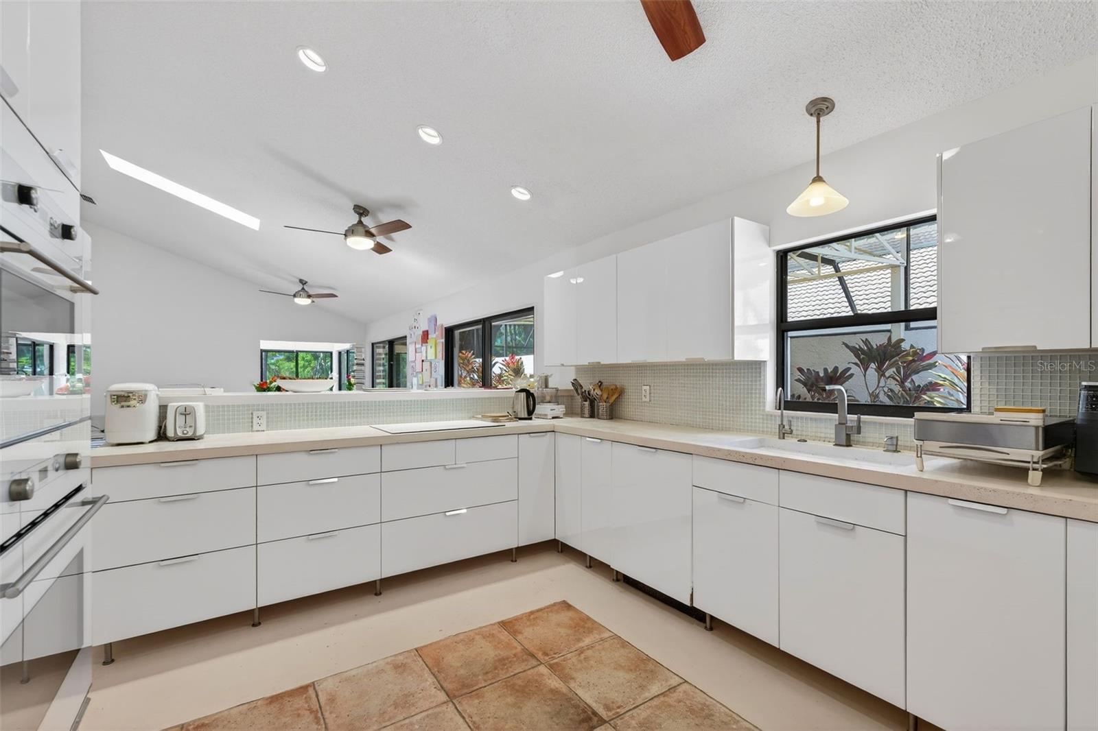 LONGWOOD VILLAS - Residential