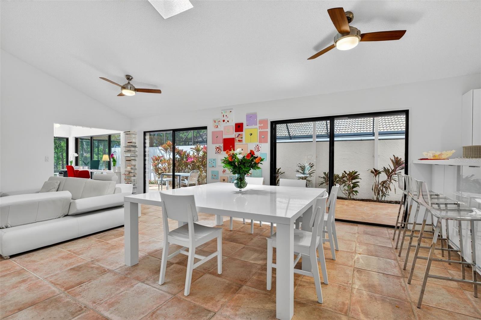 LONGWOOD VILLAS - Residential