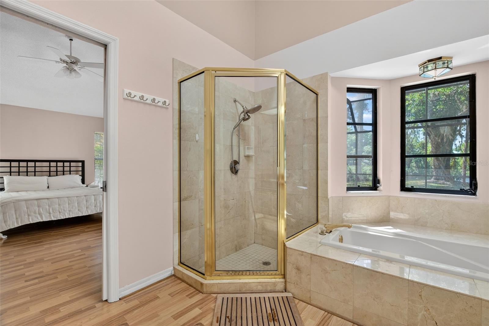 LONGWOOD VILLAS - Residential