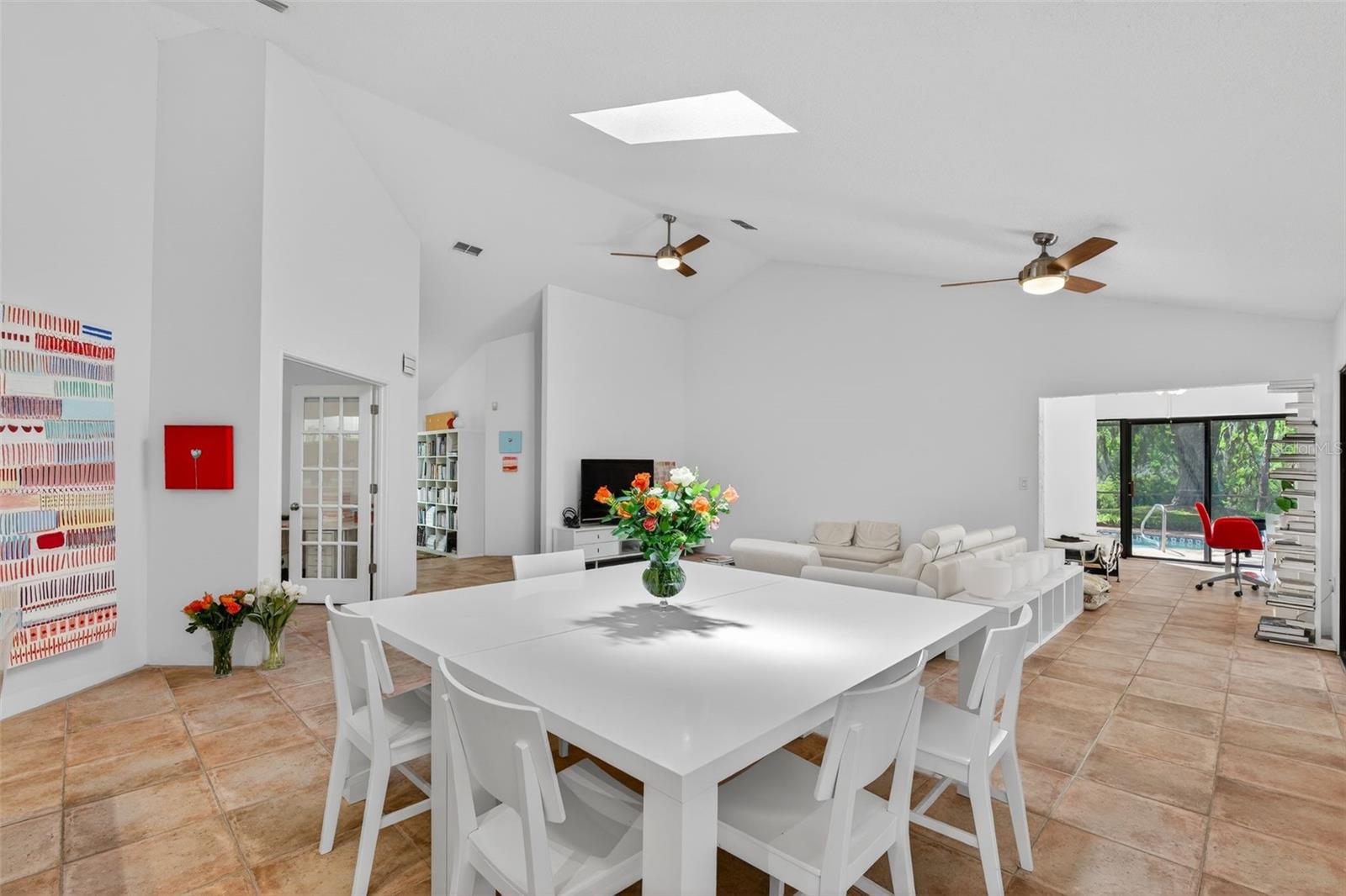 LONGWOOD VILLAS - Residential