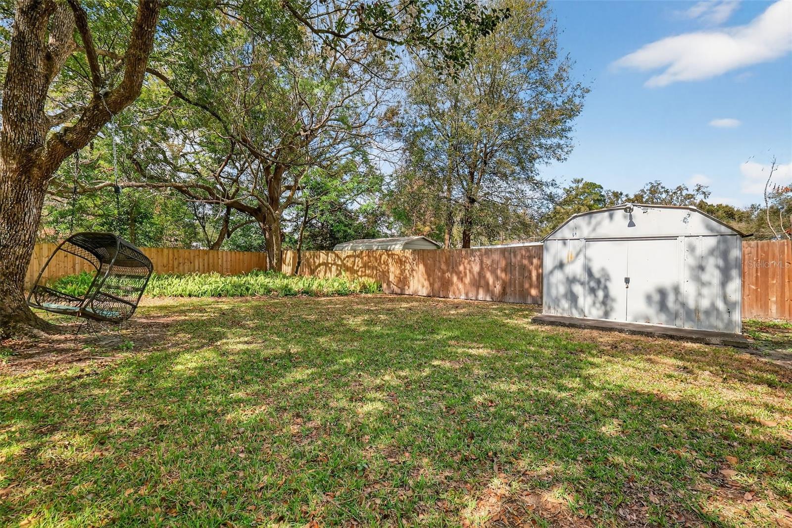 ARDMORE MANOR - Residential