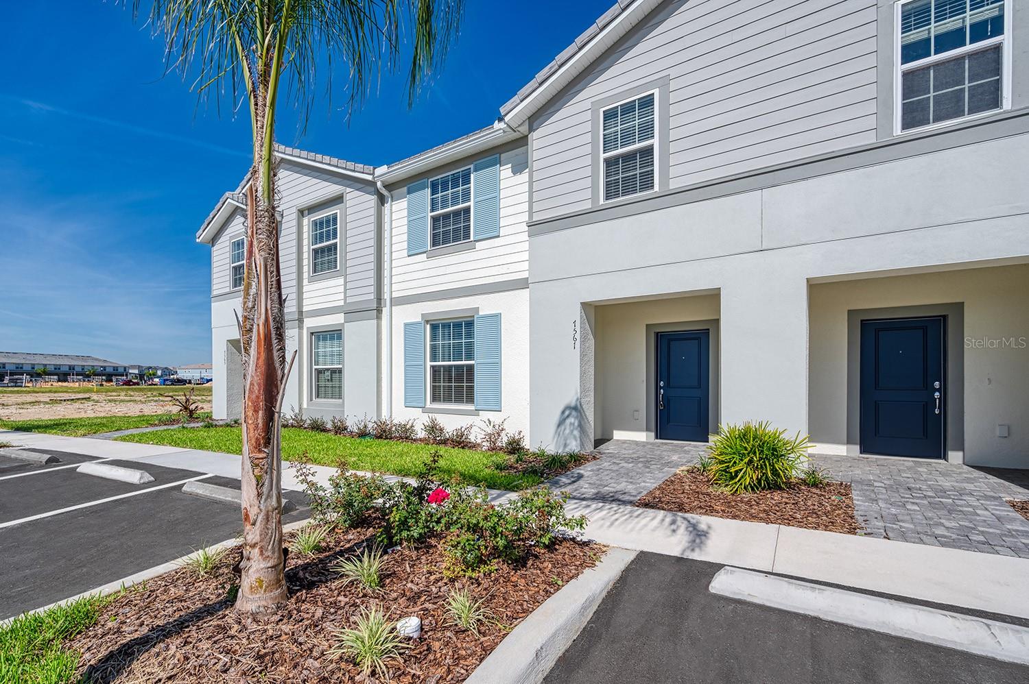 Casas a venda 2 - Jen Dantas 7561 OAK SPRING LN