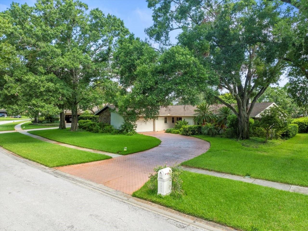 4209 WINDING WILLOW DRIVE