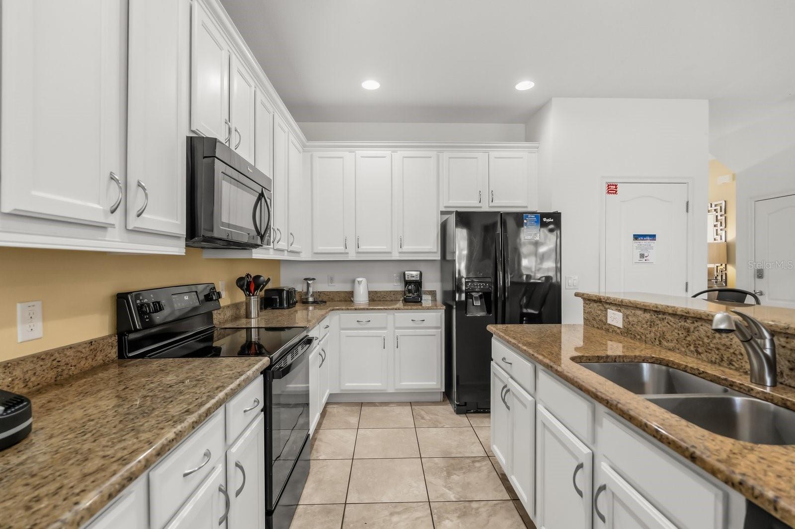 OAKMONT PH 01 - Residential