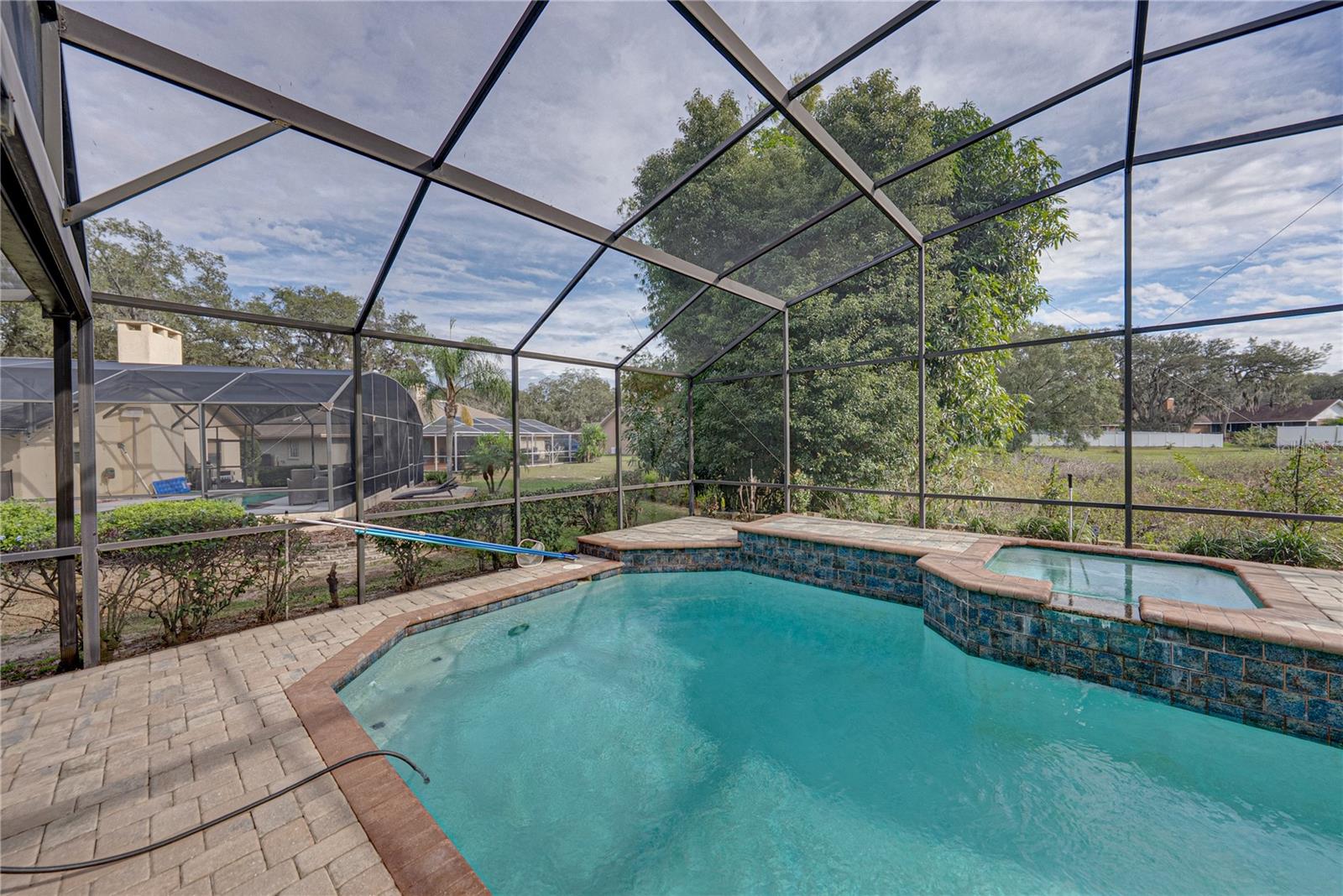 BUCKINGHAM - Residential