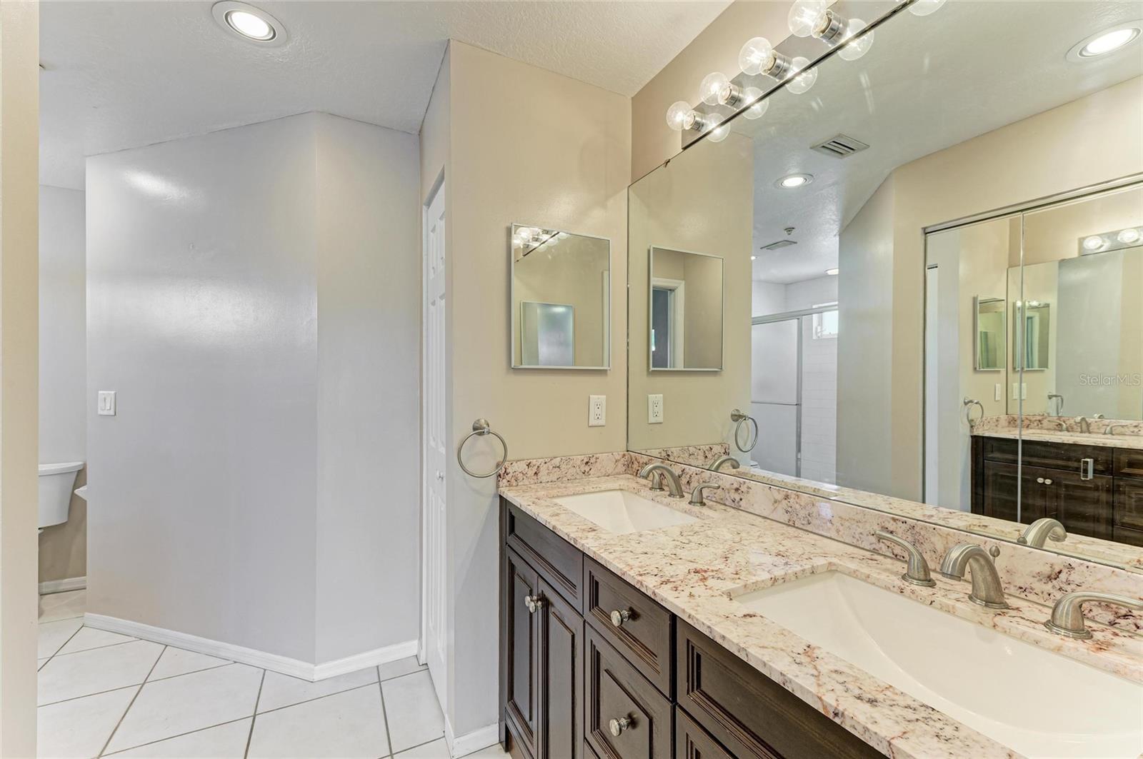 FAIRWAY GARDENS AT TARA - Residential