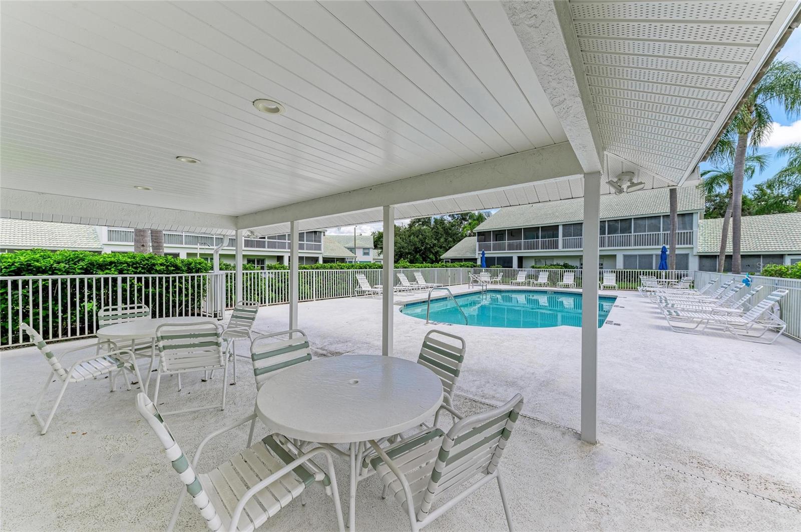 FAIRWAY GARDENS AT TARA - Residential