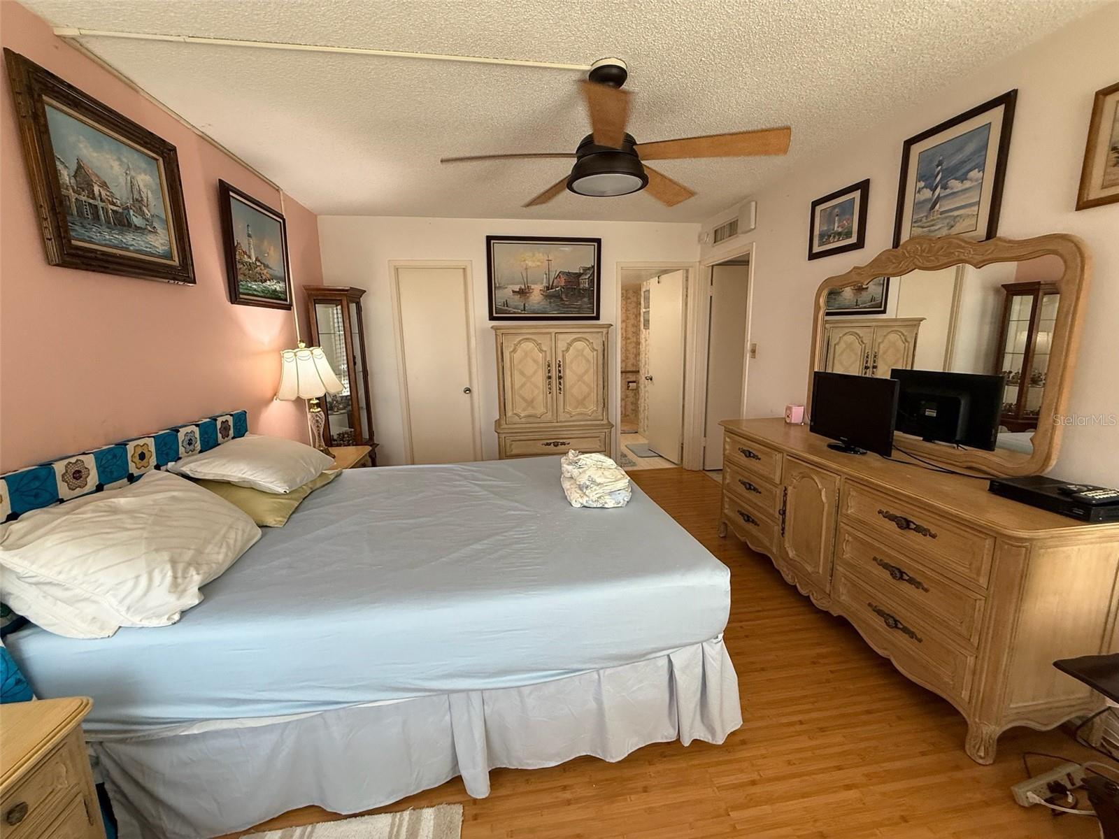 BAY ISLAND GROUP 1 - Residential Lease