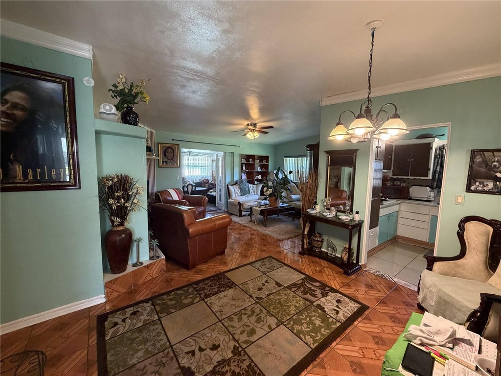 Photo of 5117 W Washington Street, Orlando, FL 32811 (MLS # O6451999)
