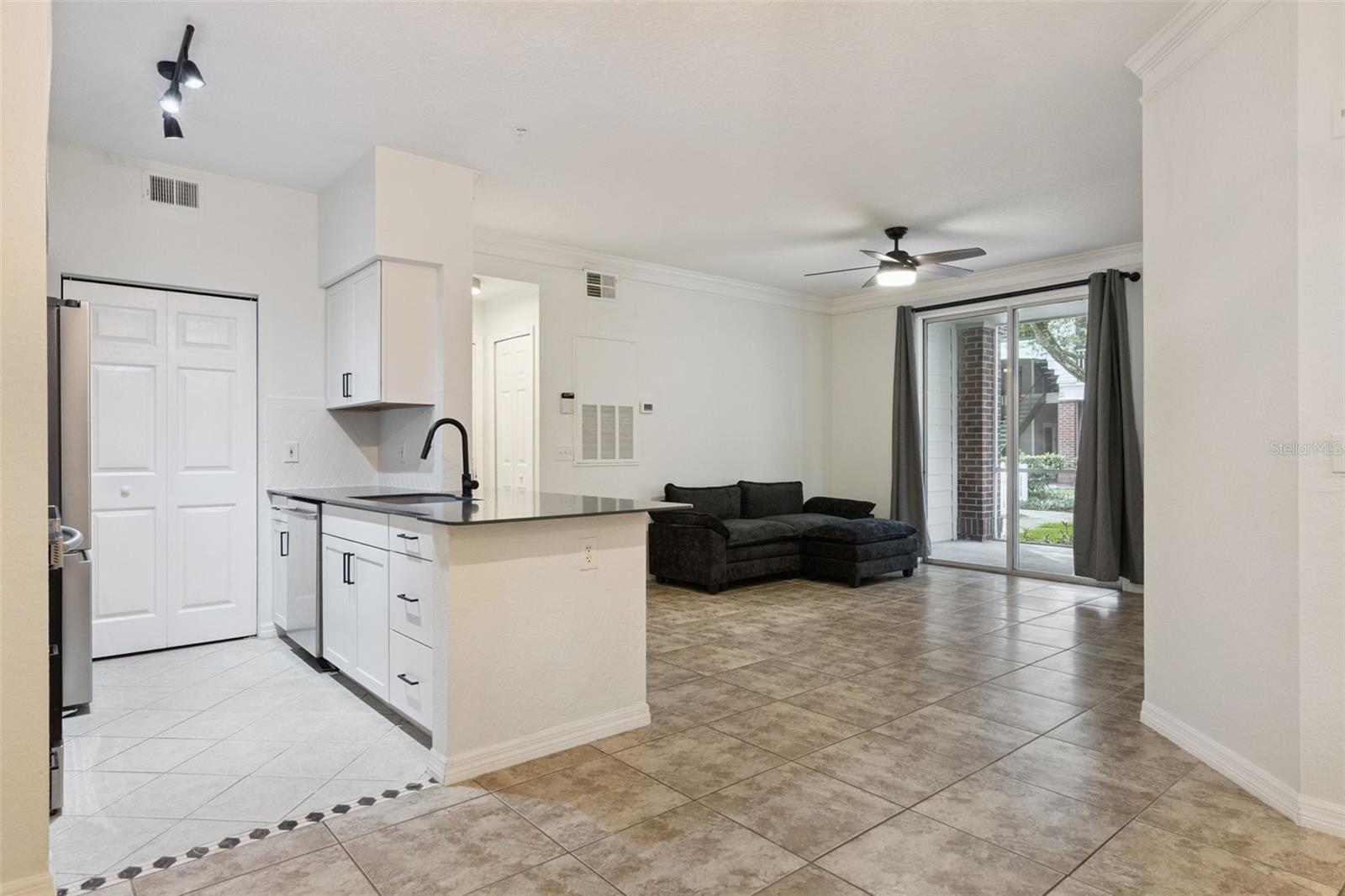 PLANTATION PARK PRIVATE RESIDENCE - Residential