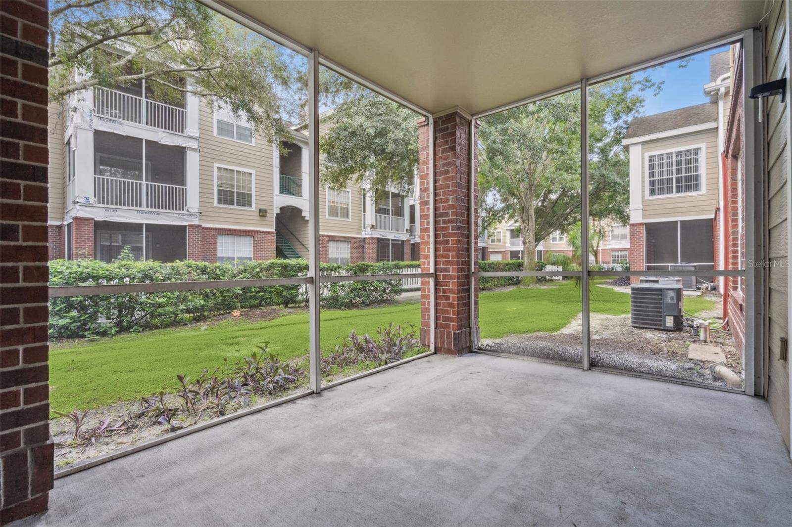 PLANTATION PARK PRIVATE RESIDENCE - Residential