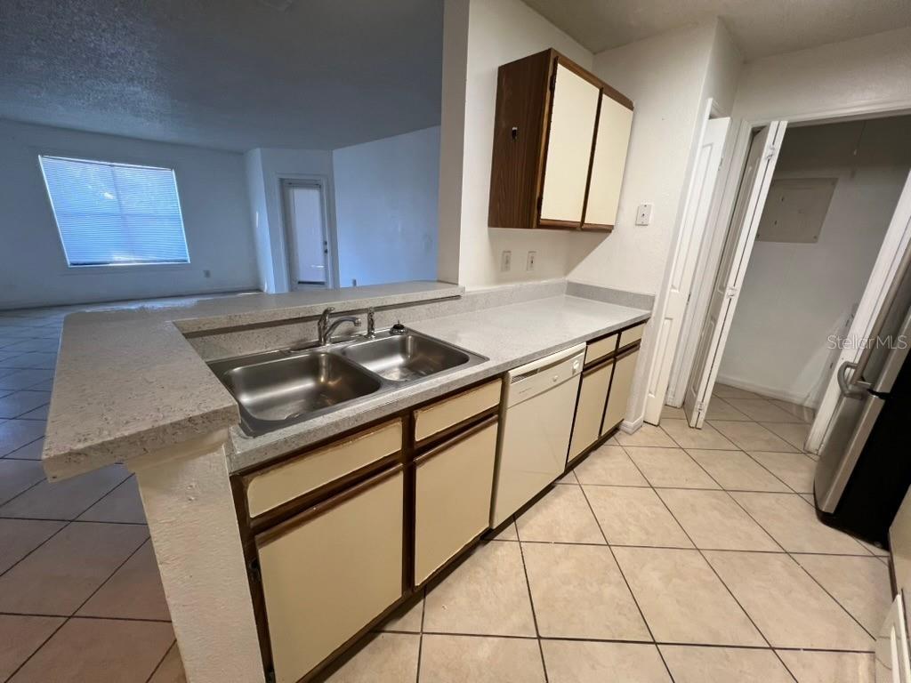 CASCADE AT KISSIMMEE CONDO - Residential