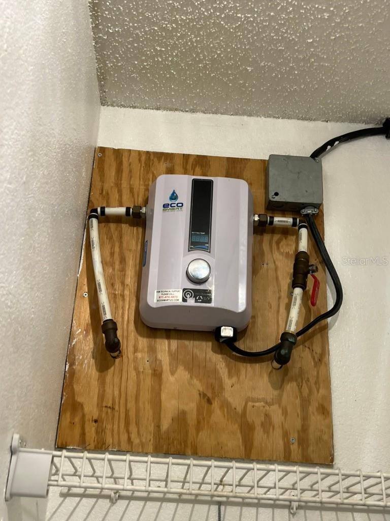 CASCADE AT KISSIMMEE CONDO - Residential