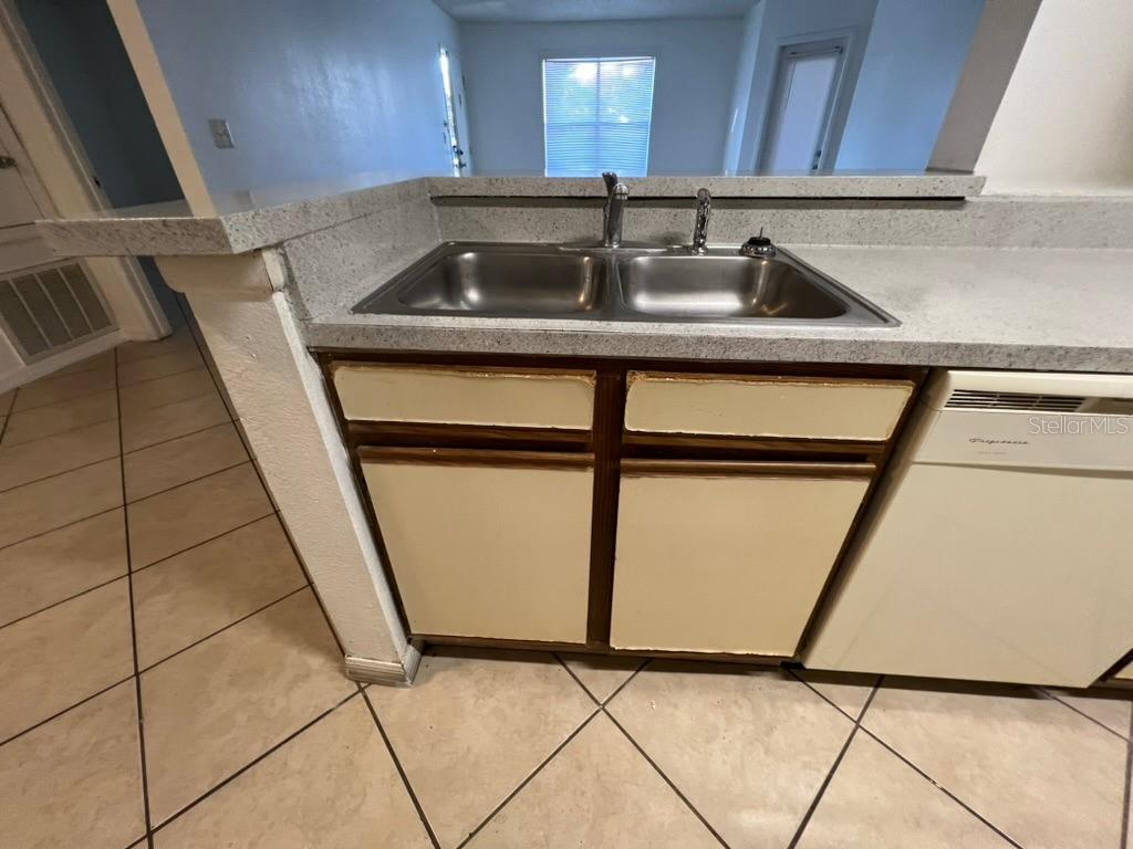 CASCADE AT KISSIMMEE CONDO - Residential